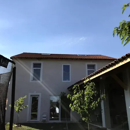 Familiale De 200 M2 Au Coeur De La Provence ヴィラ Volx